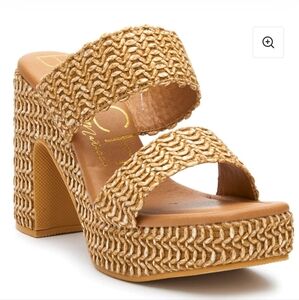 BEACH By Matisse Sandals NWOT